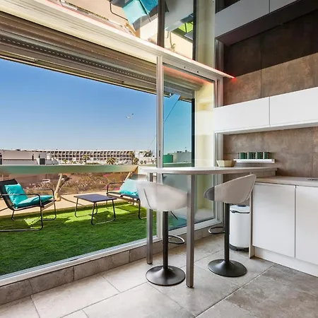 Le Tequila Renovated With Sunny Terrace In The Cap Dagde